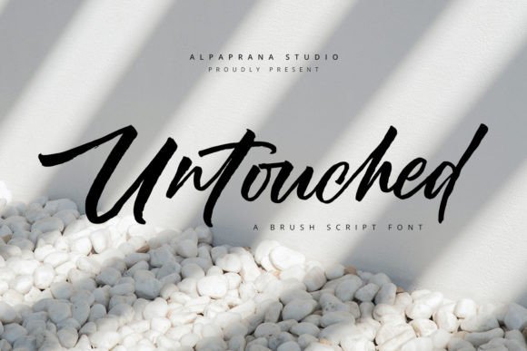 Untouched Font for Editorial Design